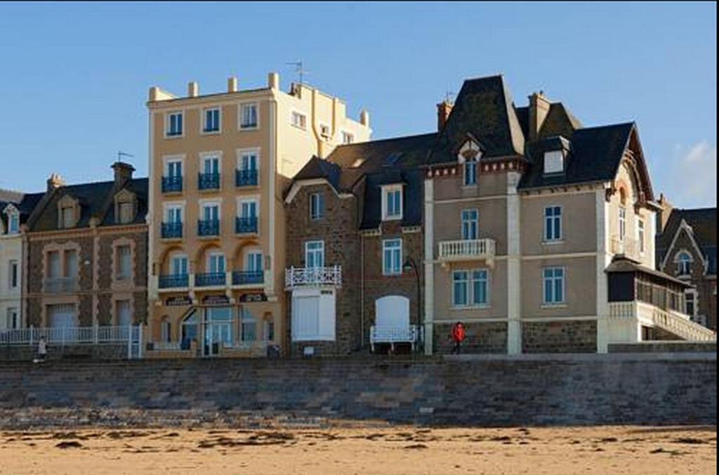 Ambassadeurs Logis Hotel Saint-Malo Ngoại thất bức ảnh
